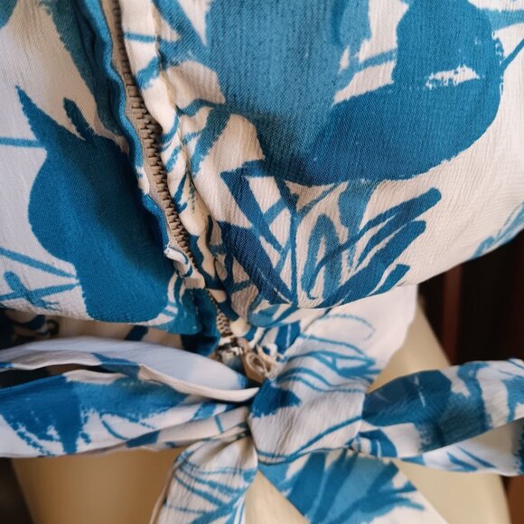 Medium Vintage 1960's Floral Crop Top Side Tie Zip Closure Sleeveless Nylon Blue - Picture 4 of 8